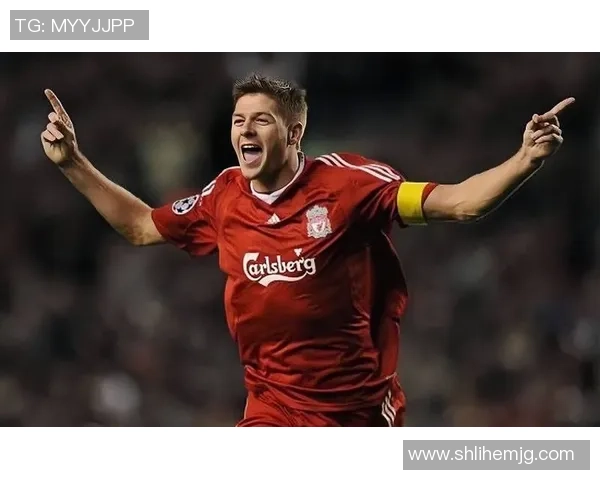 欧洲足球豪门球星领衔球队征战国际赛场成就传奇与荣耀