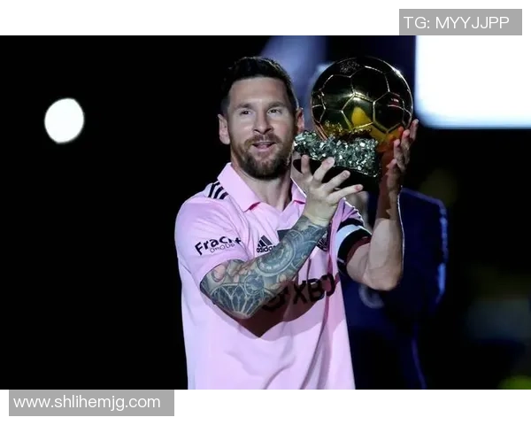 足球球星技巧大解析 探秘梅西C罗和贝尔的独特绝技与风采